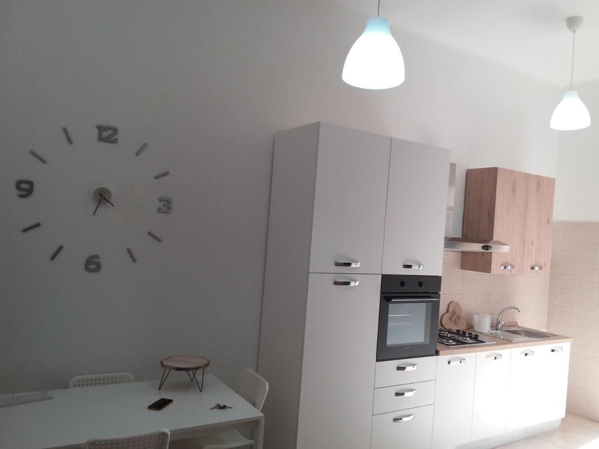 Independence House 71 Apartment Бари Екстериор снимка
